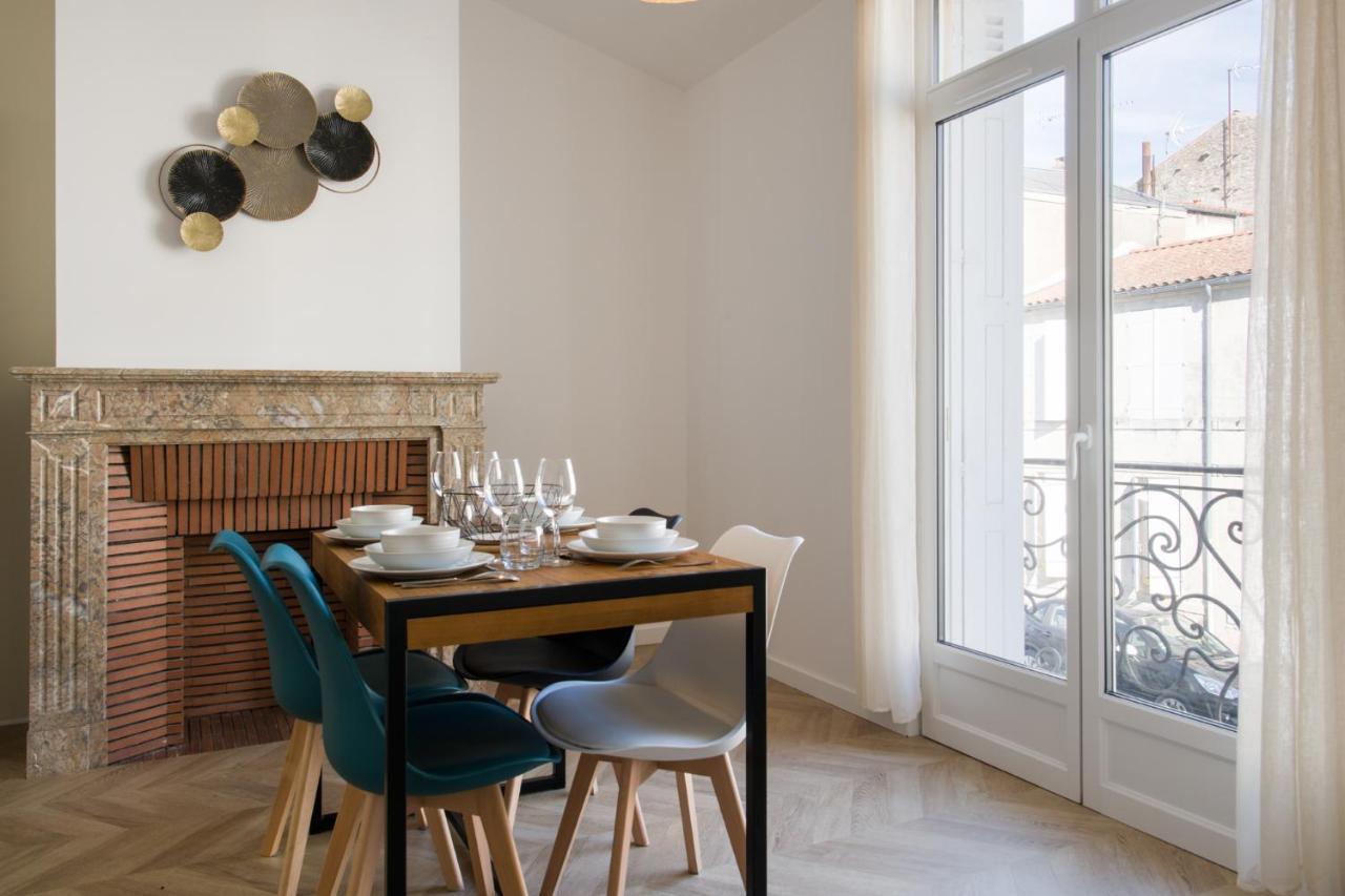 Magnifique T2 Classe Trois Etoiles, Hypercentre Rochefort, Arrivee Autonome Exterior foto